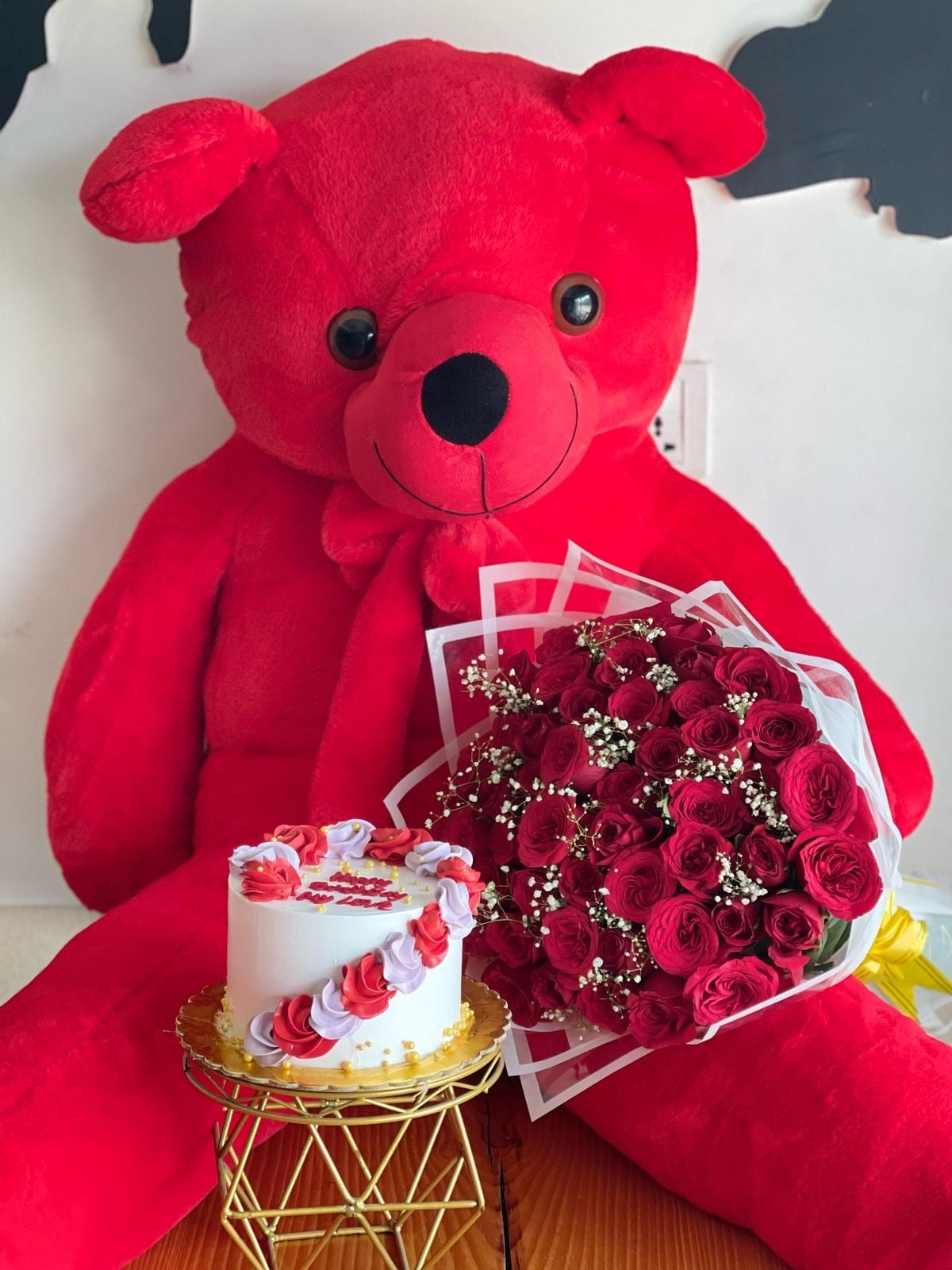 Big teddy 30pcs fresh red rose bouquet with 2 pound vanilla cake – CakeZake