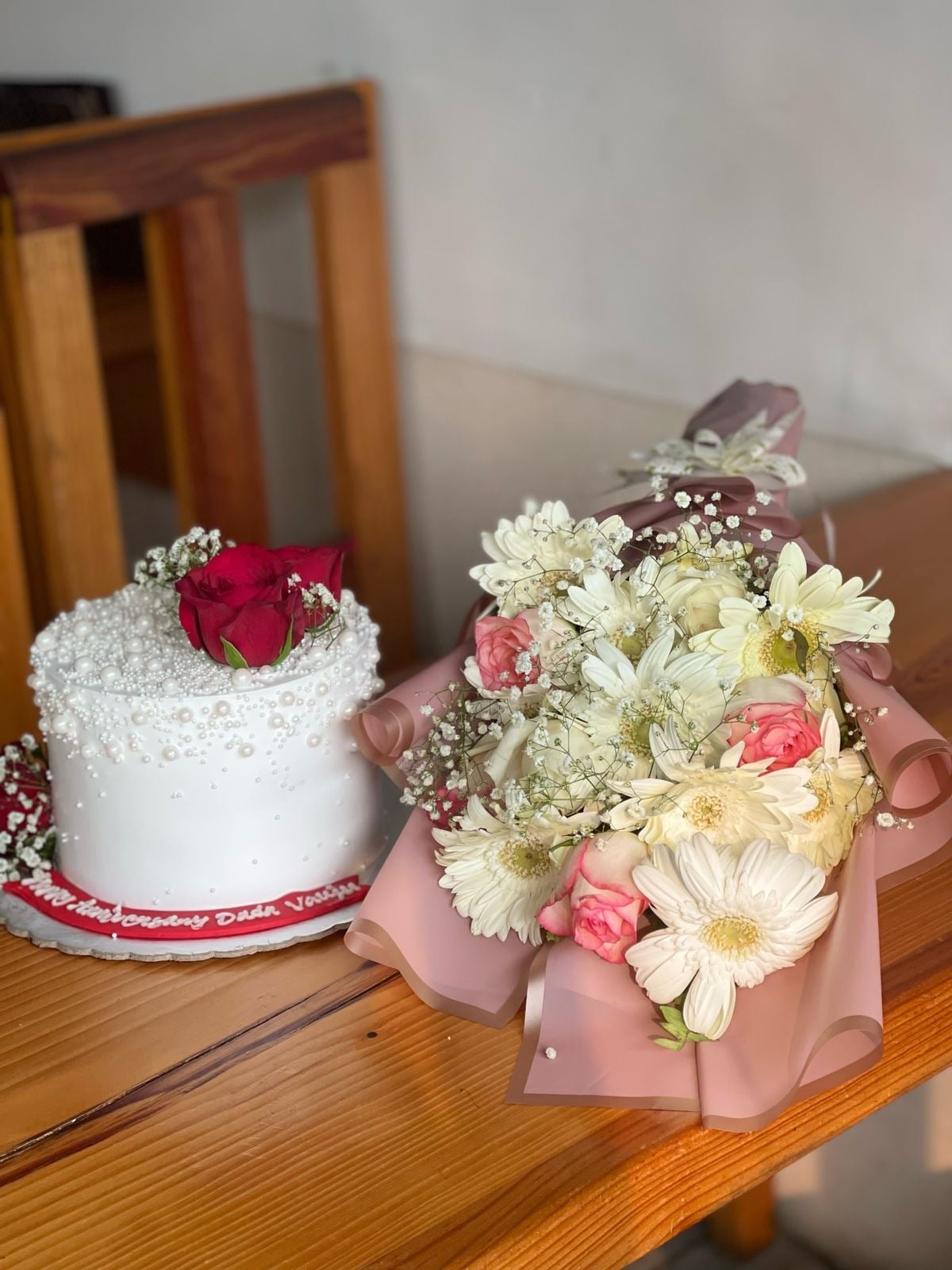 Cake and  Gerbera mix bouquet – CakeZake