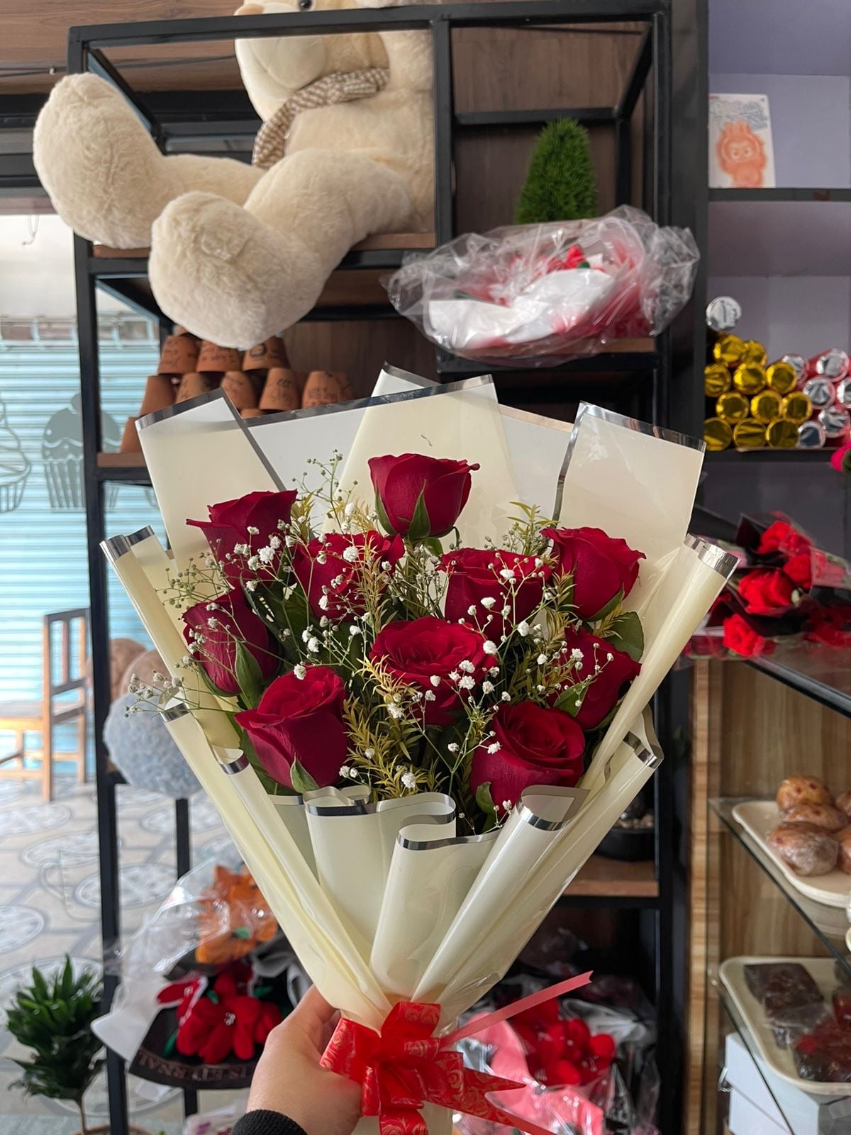 Fresh Red Rose 10 Pcs Bouquet – CakeZake