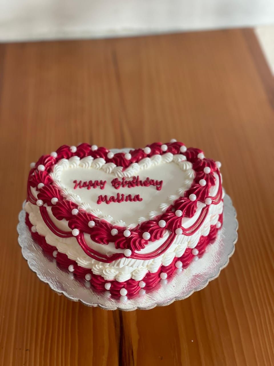 Red White Heart Shaped Cake 2lbs – CakeZake