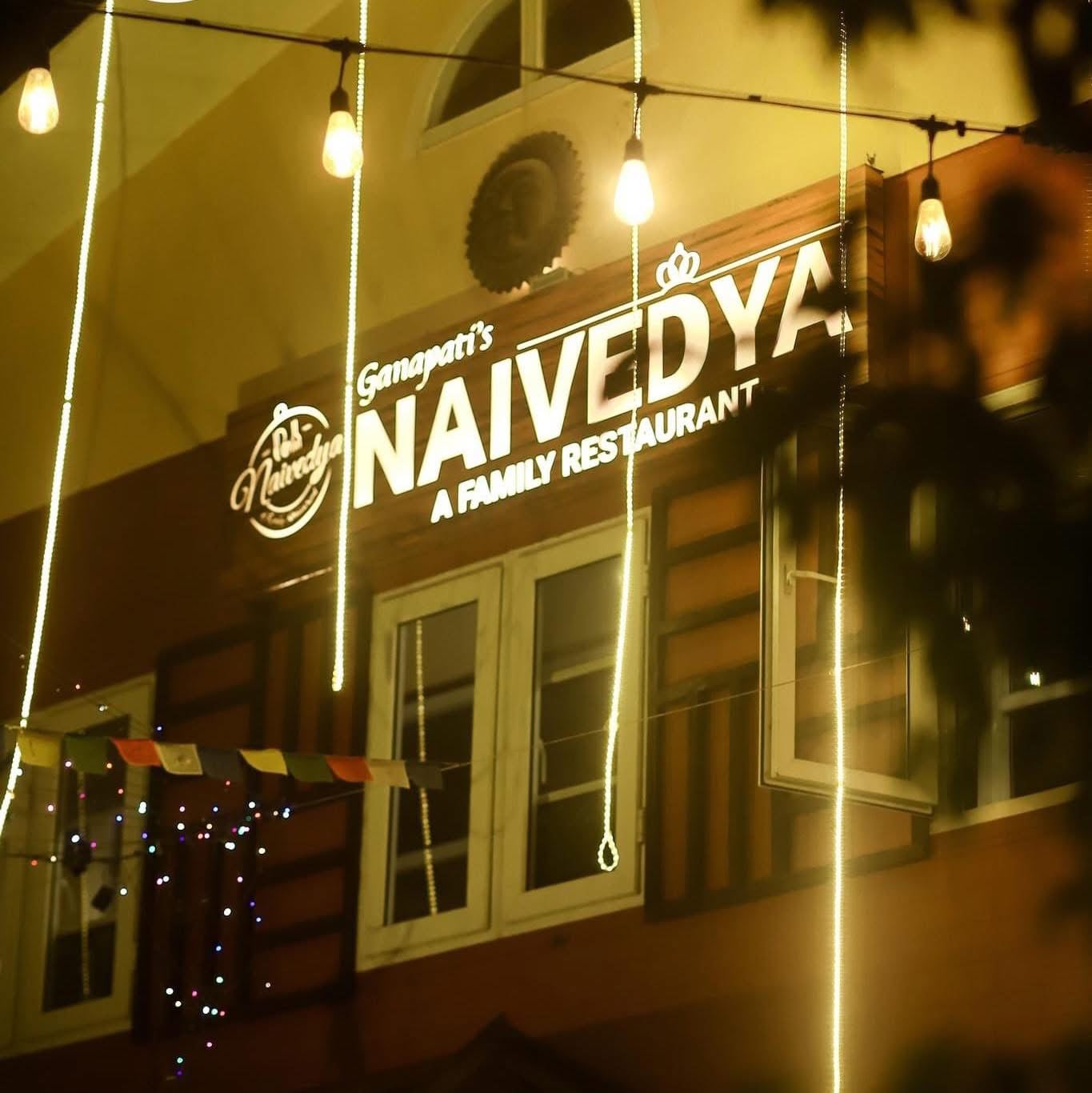 Birthday Celebration Package At Naivedya – CakeZake