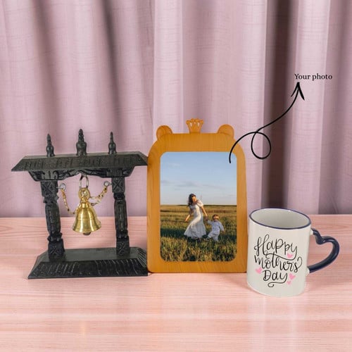 Heartwarming Mother’s Day Personalized Gift Hamper With Framer – CakeZake Nepal